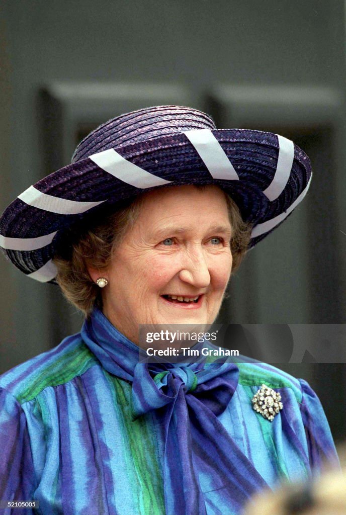 Q Mothers Lady-in-waiting