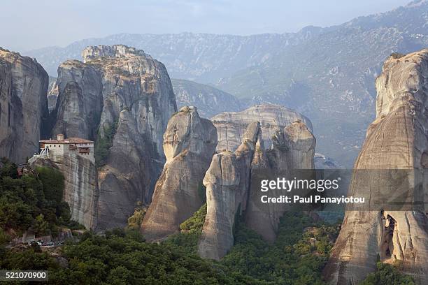 roussanou monastery - paul of greece - fotografias e filmes do acervo