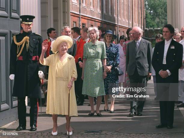 The Queen Mother Waving To The Crowds Outside Clarence House During Celebrations For Her 99th Birthday. Her Equerry Next To Her And Centre Back In...