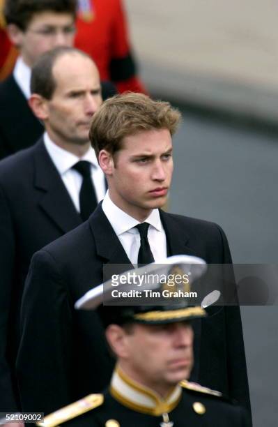 The Royal Family Gather At Westminster Abbey For The Funeral Of The Queen Mother - Prince Andrew And Prince William