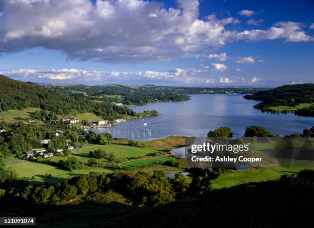 lake windermere in ambleside - ambleside the lake district stock-fotos und bilder