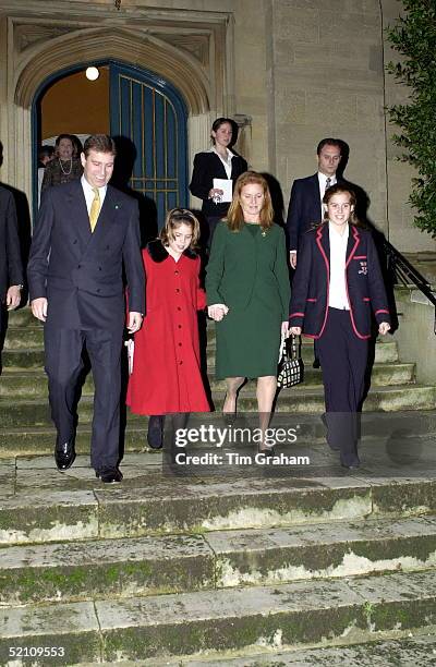 The Duke Of York [prince Andrew ] And The Duchess Of York [sarah] With Their Daughters Princess Eugenie And Princess Beatrice After A School Carol...