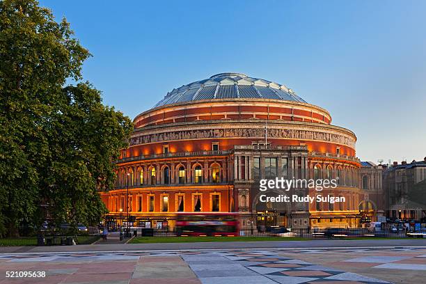 royal albert hall at twilight. - kensington stock pictures, royalty-free photos & images