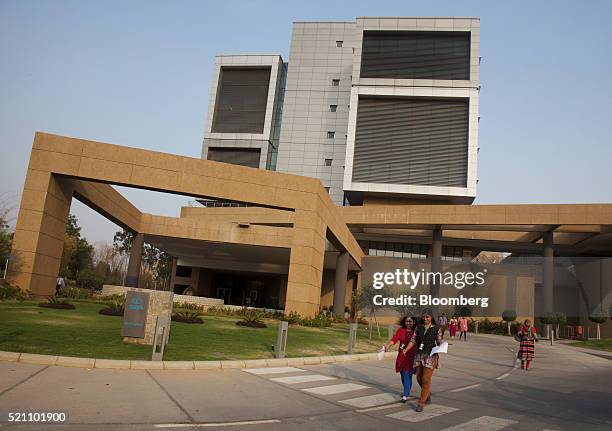 Tcs Library 134 Tcs Campus Stock Photos, High-Res Pictures, and Images - Getty Images