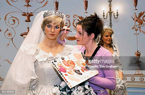 Royal Brides Waxworks At Madame Tussauds. The Wax Figure Of The Princess Of Wales Is In A Replica Wedding Dress Made By The Original Dress Designer....