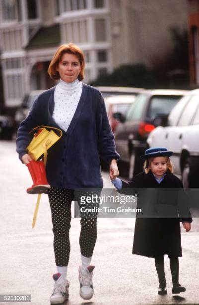 Sarah, Duchess Of York Wearing Leggings And Trainers, Collecting Princess Beatrice, From Upton House School.