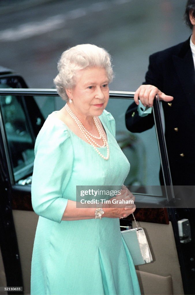 Queen At Opera House