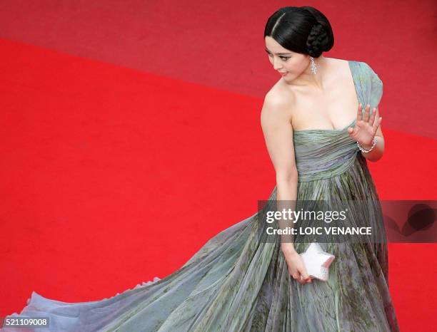 Chinese actress Fan Bing Bing arrives for the closing ceremony at the 63rd Cannes Film Festival on May 23, 2010 in Cannes. AFP PHOTO / LOIC VENANCE /...