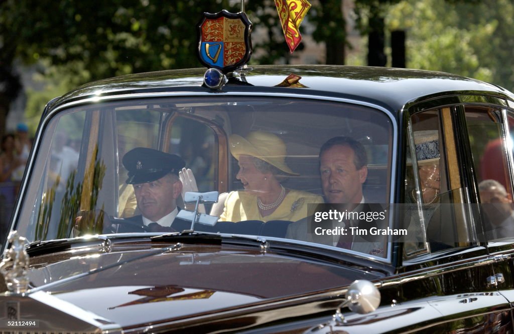 Queen In Rolls Royce Waving