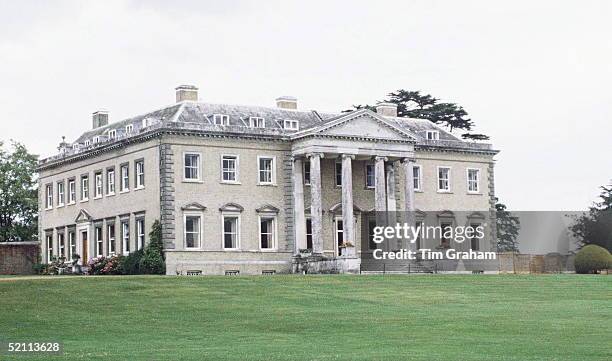 Broadlands, Hampshire, Home Of Lord And Lady Romsey And Previous Home Of Earl Mountbatten. Favourite Honeymoon Location For Royal Couples.