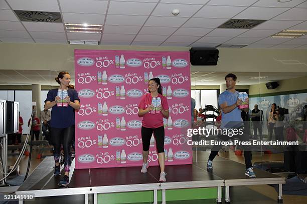 Alejandra Osborne and Jaime Cantizano present Fitness Master Class by Central Lechera Asturiana at Go-Fit Gym on April 13, 2016 in Madrid, Spain.