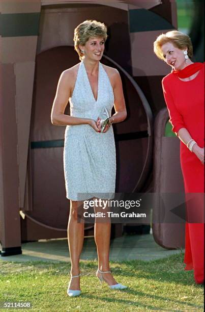 Princess Diana At Serpentine Gallery In Hyde Park, London Walking In Front Of Sculpture Called 'black Russian' By Anthony Caro.