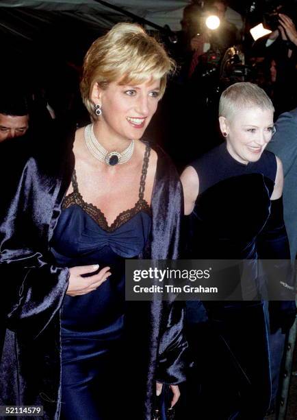 Princess Diana With Her Friend Liz Tilberis Arriving At The Metropolitan Museum Of Art In New York For The Costume Institute Ball.