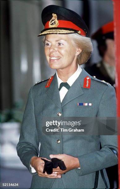 The Duchess Of Kent As Controller Commander Of The Wracs - Women's Royal Army Corps
