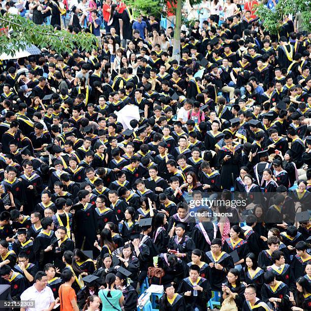 Graduation Cap Many 209 Crowd Of Graduation Caps Stock Photos, High-Res Pictures, and ...