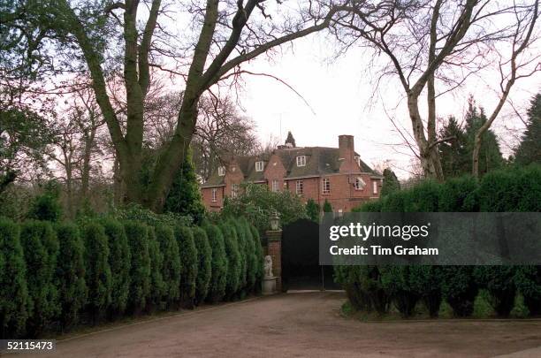 Kingsbourne, the former home of Sarah, Duchess of York, on the Wentworth Estate, near Ascot, Surrey, 17th April 1996.