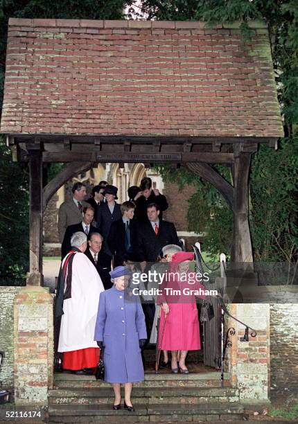 Royal Family Attending Christmas Day Service At Sandringham Church - Queen And Queen Mother