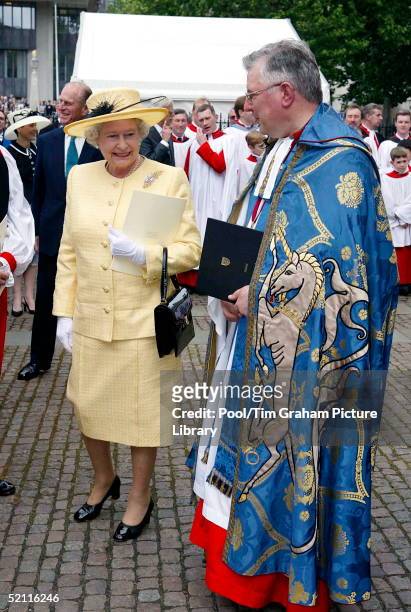 Queen Elizabeth Ll Talking To Doctor Wesley Carr, Dean Of Westminster, After Attending A Special Service To Commemorate The 50th Anniversary Of The...