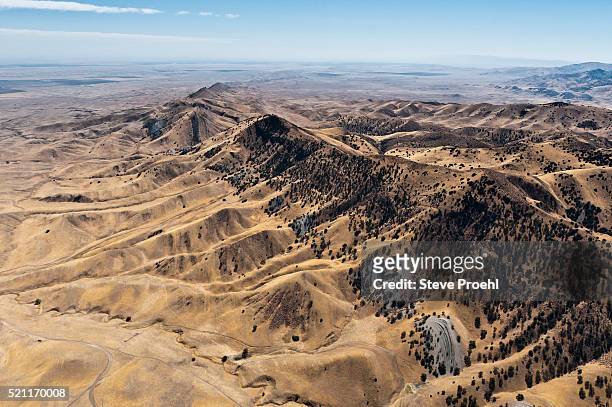california hills near the san andreas fault west of avenal, california - 断層 ストックフォトと画像