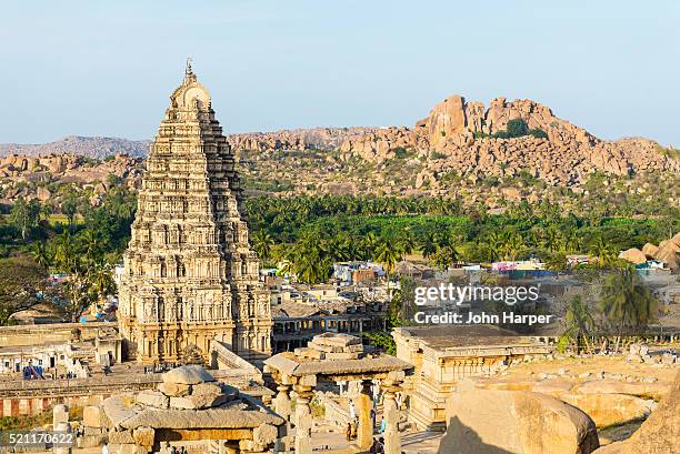 virupaksha temple, hampi, karnataka, india - goa beach stock-fotos und bilder