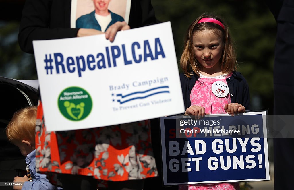 Senate And House Democrats Call For Legislation To Prevent Gun Violence