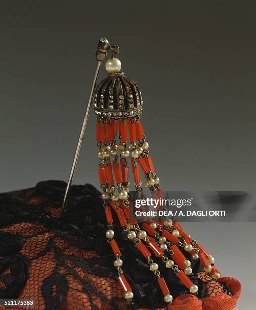 Cascade brooch for evening wear on its original cushion, 1910s. Italy, 20th century. Italy