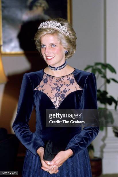 Princess Diana In Melbourne Attending A State Dinner At Government House During A Royal Tour Of Australia. She Is Wearing The Spencer Tiara.