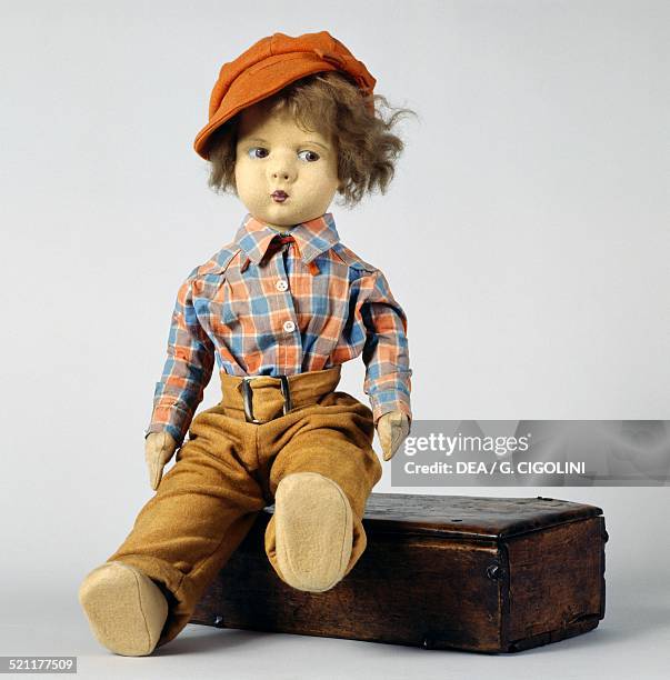 Ragamuffin doll with suitcase, 1930-1940, height 47 cm. Italy, 20th century. Italy