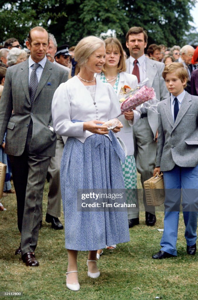 Kent Family At Flower Show