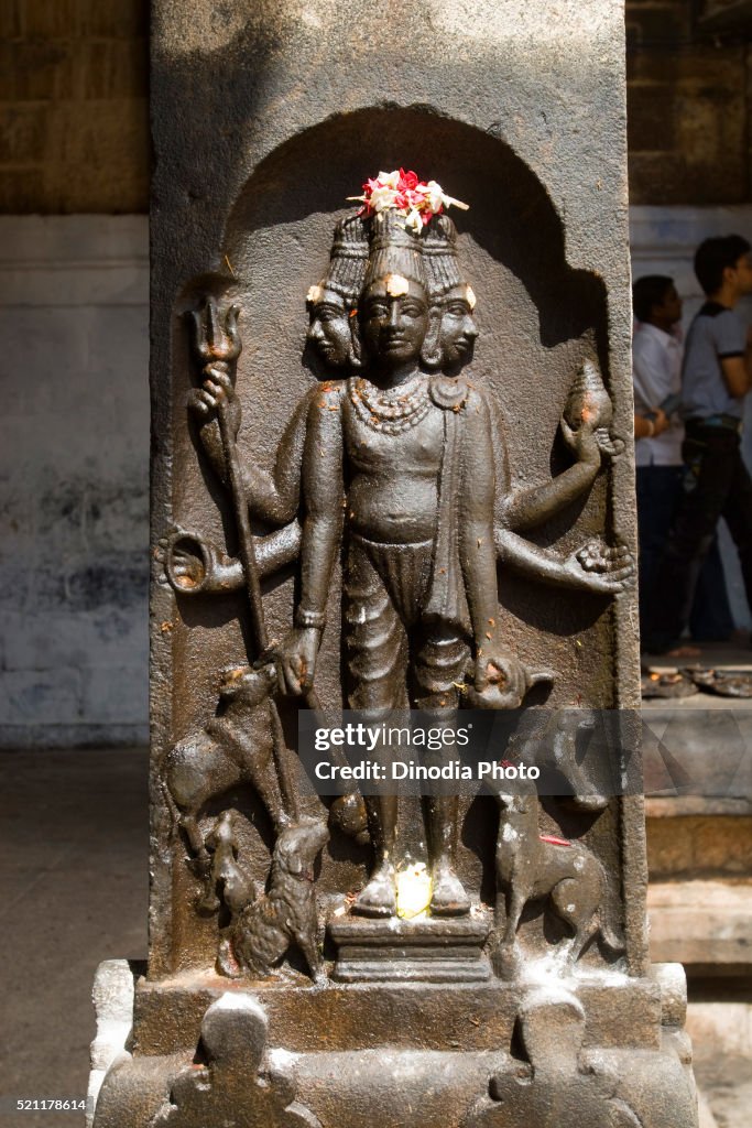 Brahma bas relief on pillar, Jambukeshwara temple in Thiruvanaikaval, Tiruchchirappalli, Tamil Nadu, India
