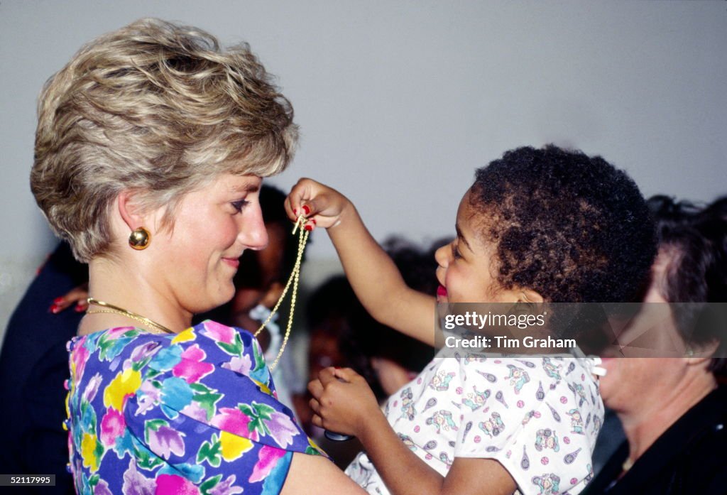 Princess Diana Visits Aids/hiv Hostel Brazil