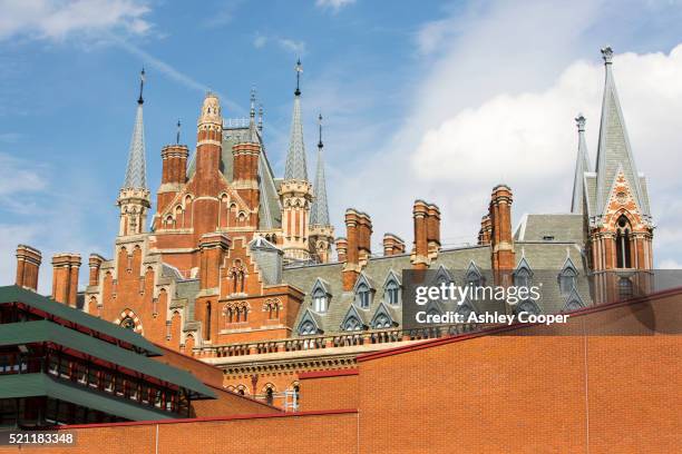 st pancras station and the british library, london, uk - bloomsbury london stock pictures, royalty-free photos & images