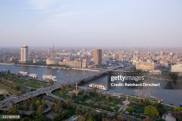 egypt, cairo, view at cairo and bridge of 6. october over nile - cairo bildbanksfoton och bilder