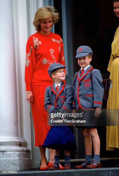 Princess Diana With Her Sons Prince William And Prince Harry Standing On The Steps Of Wetherby School On The First Day For Prince Harry.