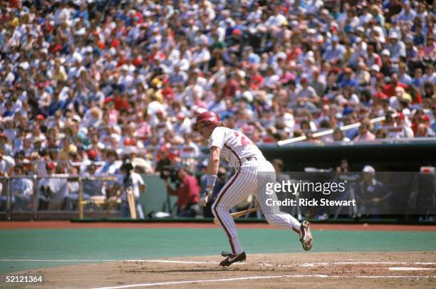 Mike Schmidt of the Philadelphia Phillies runs toward first base during a 1989 season game at Veterans Stadium in Philadelphia, Pennsylvania.