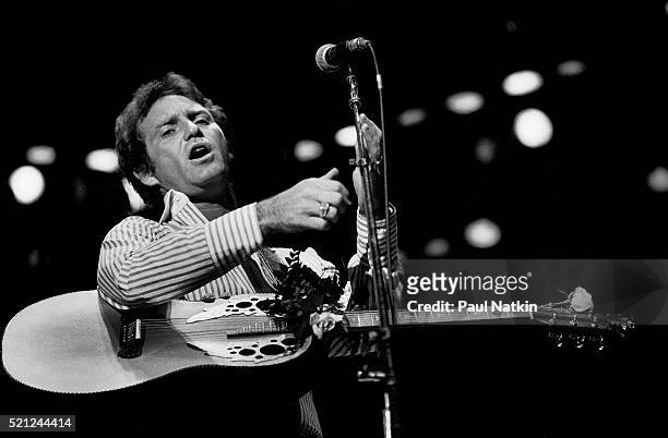 American Country musician Larry Gatlin performs onstage at the Rosemont Horizon, Rosemont, Illinois, July 18, 1981.