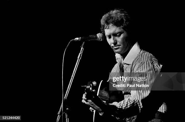 American Country musician Larry Gatlin performs onstage at the Rosemont Horizon, Rosemont, Illinois, July 18, 1981.