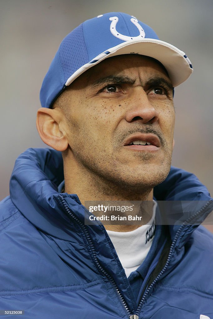 Indianapolis Colts v Denver Broncos