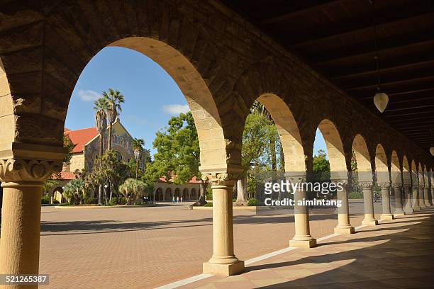 visitors at main quad of stanford university - stanford university campus stock pictures, royalty-free photos & images