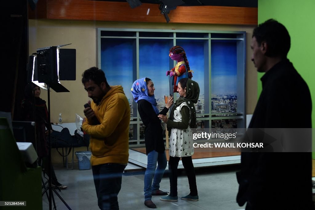 AFGHANISTAN-SESAME-STREET-WOMEN-RIGHTS-ENTERTAINMENT