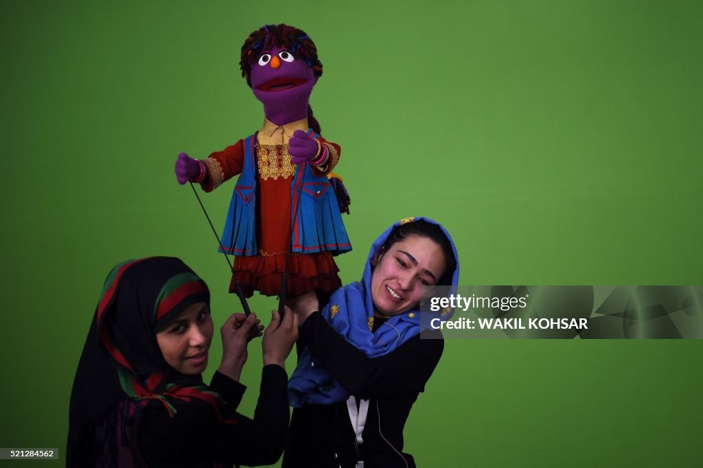 AFGHANISTAN-SESAME-STREET-WOMEN-RIGHTS-ENTERTAINMENT