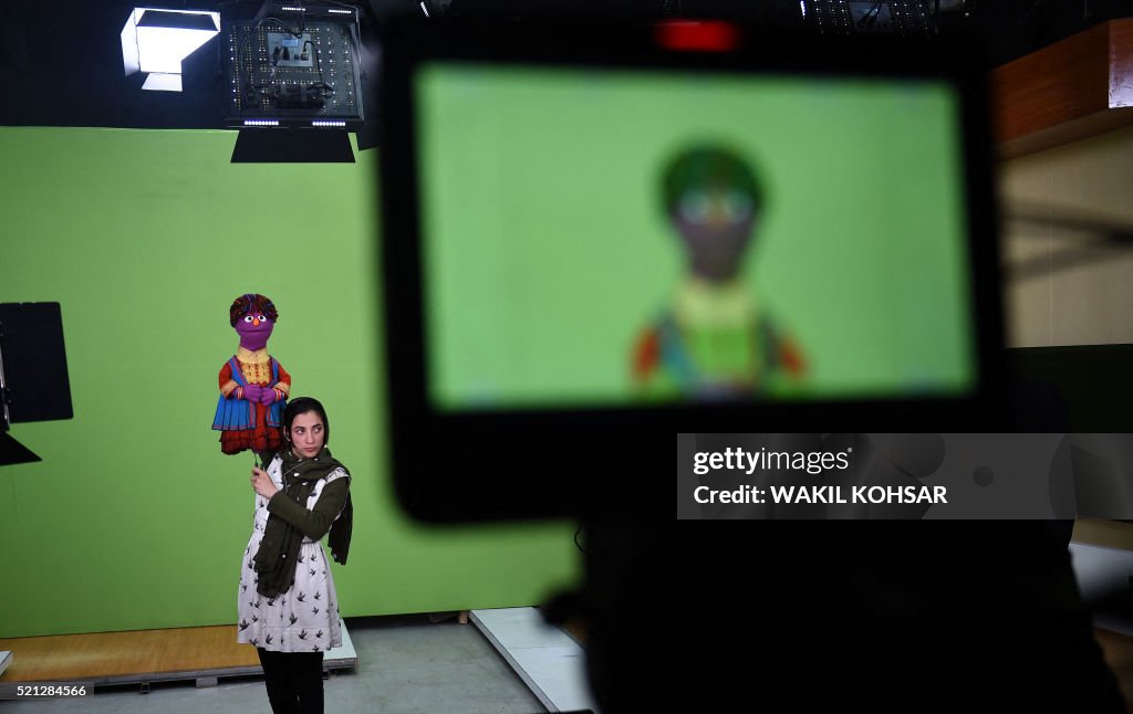AFGHANISTAN-SESAME-STREET-WOMEN-RIGHTS-ENTERTAINMENT