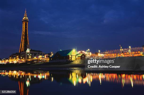 illuminated tower and buildings in blackpool - blackpool tower 個照片及圖片檔