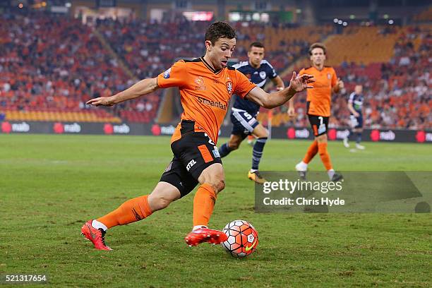 Tommy Oar of the Roar kicks during the A-League Elimination Final match between the Brisbane Roar and Melbourne Victory at Suncorp Stadium on April...