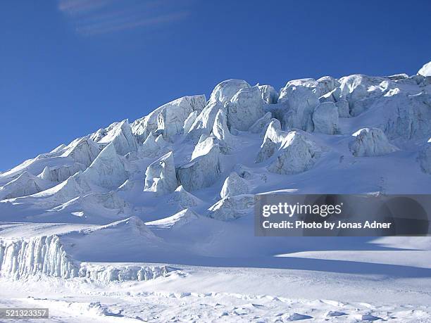 swiss glacier - jonas adner ストックフォトと画像