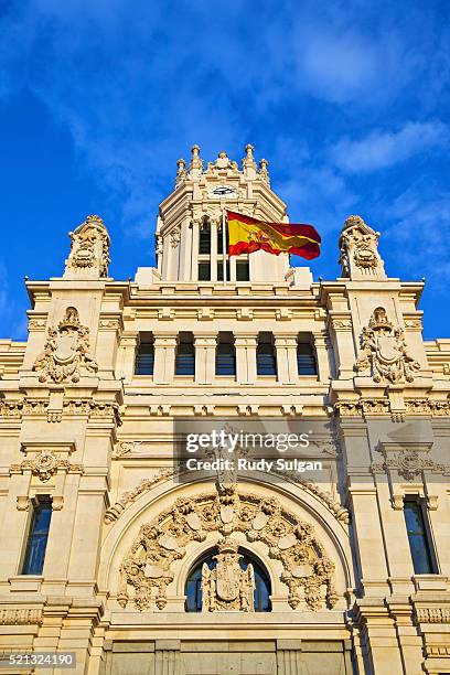 palacio de comunicaciones - palacio de comunicaciones stockfoto's en -beelden