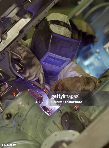welder - industriearbeider stockfoto's en -beelden