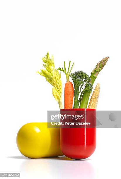 5 a day capsule vitamins - vitamin stock pictures, royalty-free photos & images