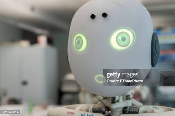 roboy humanoid robot - roboy - fotografias e filmes do acervo