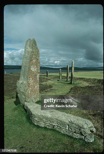 stones at ring of brodgar - orkney stock pictures, royalty-free photos & images